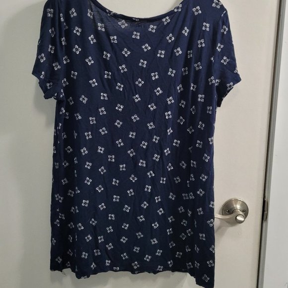 Large Joe Fresh Navy Blue Scoop Neck Tee - Picture 2 of 5